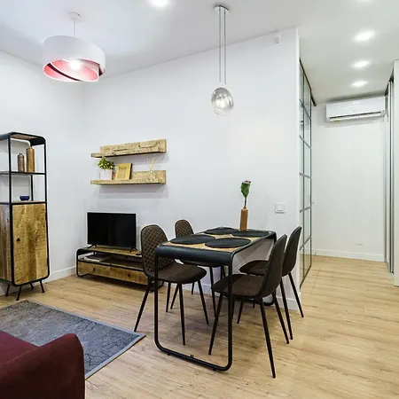 Appartement Modern Rustic In Center-prime Kaunas