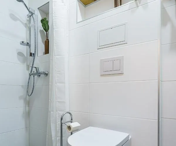 Modern Rustic In Center-prime *