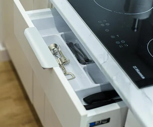 Modern Rustic In Center-prime *